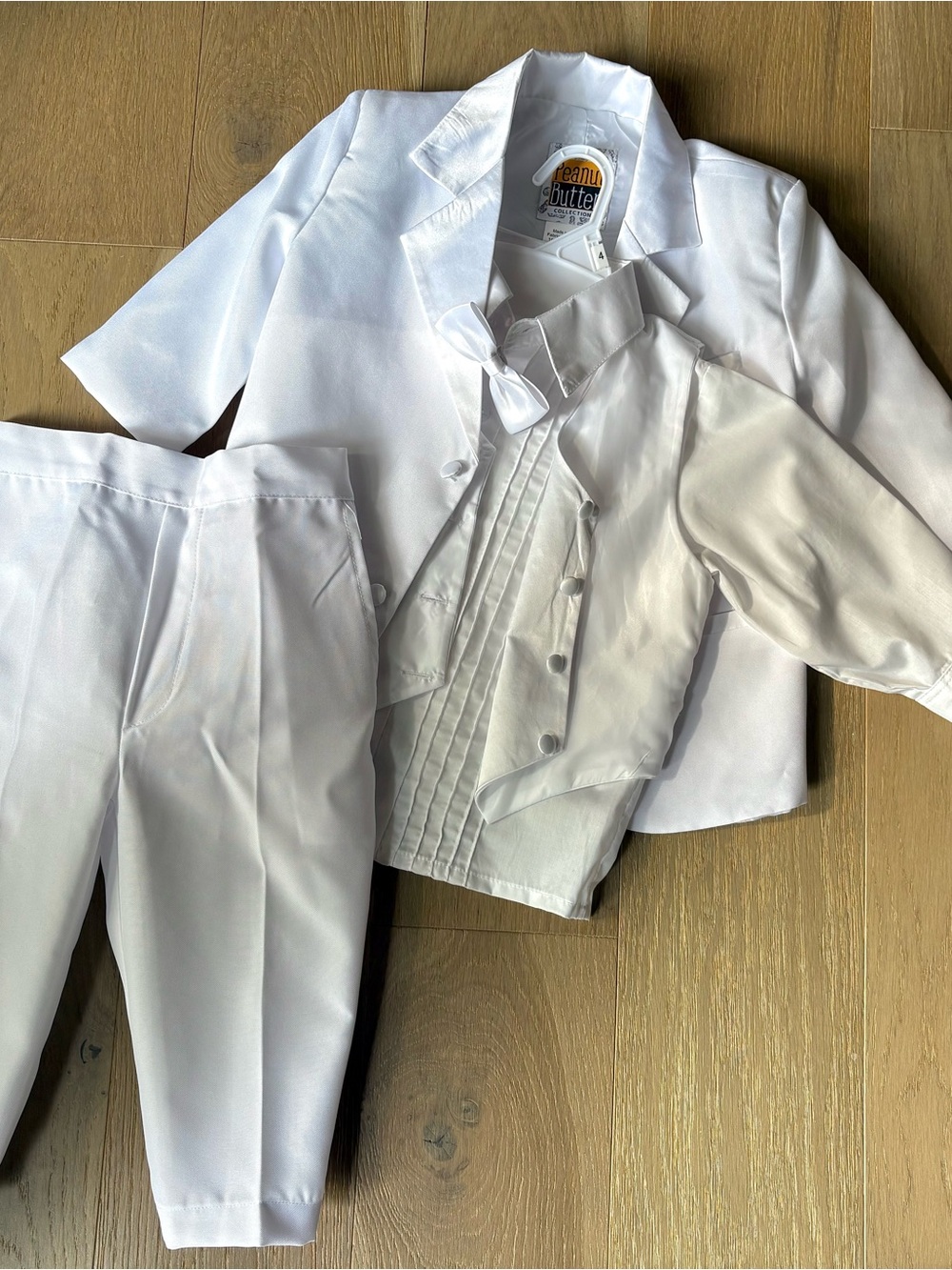 5 piece Toddler Suit with Vest& bow tie|‎ Size 4T